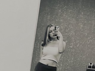 @lyalyavivi