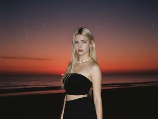 @Melaniamyr