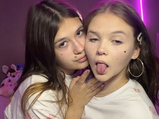@TwoLesbyBaby